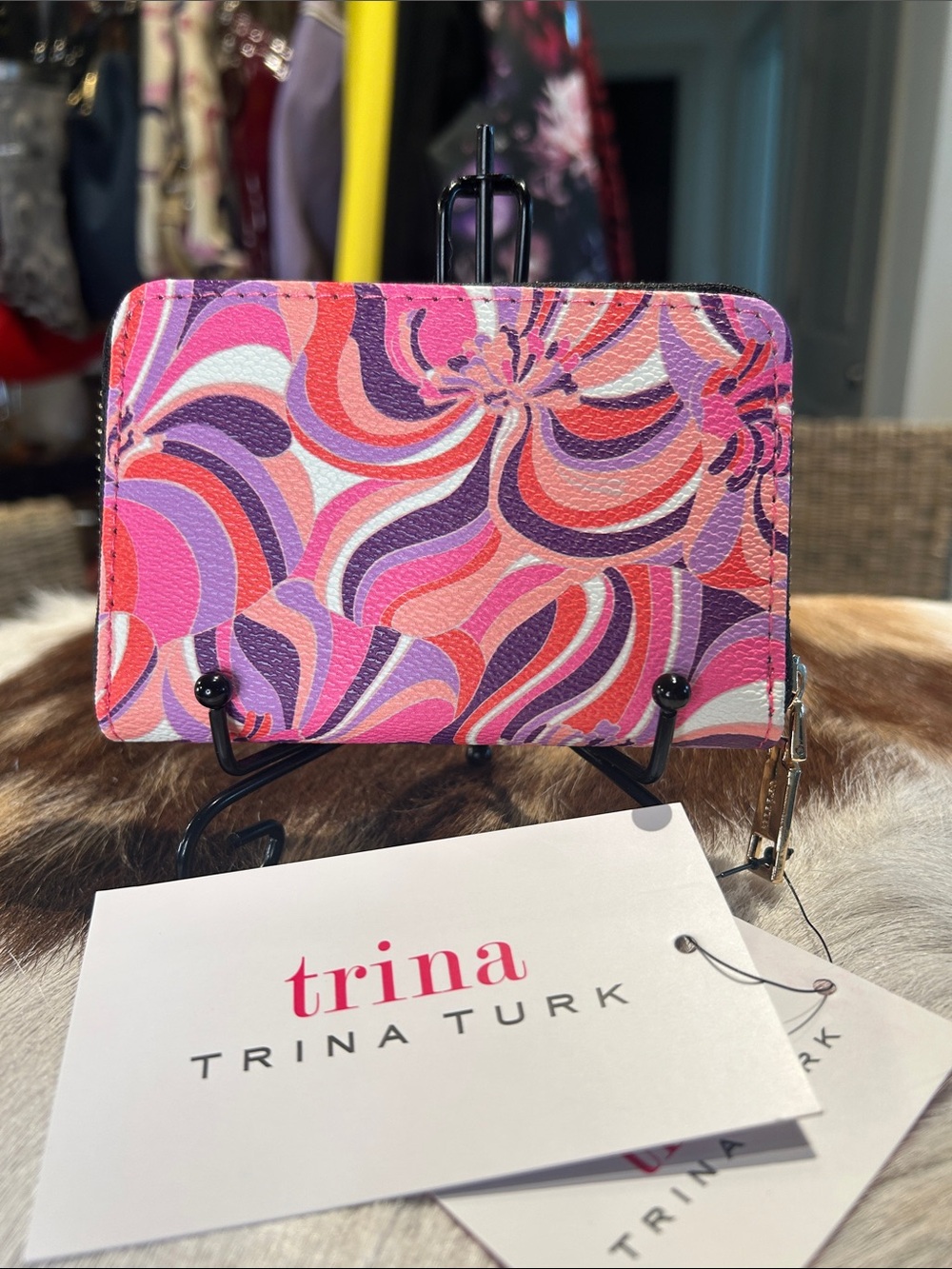 Trina Turk Pink & Purple Swirl Sea Anemone Zip Wallet 5”x 3.5” NWT - Picture 5 of 8